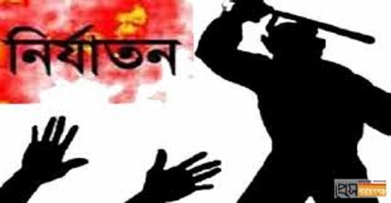 চুরির মিথ্যা অপবাদ দিয়ে বৈদ্যুতিক খুঁটির সাথে আটকে যুবককে অমানবিক নির্যাতন